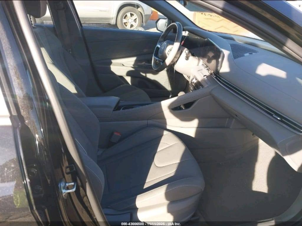 🚨 تنويه مهم
هذه السيارة معروضة بالمزاد الأمريكي 🇺🇸
والمزايدة والشراء تتم عن طريق مزاد دبي لمزاد السيارات الامريكي 🇮🇶
───────────────
📅 تاريخ المزاد: 
بيع مباشر
💰 
HYUNDAI ELANTRA SEL 2024
⚠️ الضرر المسجّل : خلفي
📊 الممشى: 28,888 mi
🛠️ المحرك2.0L /4
───────────────
📍 نظام تتبع مباشر: تشوف سيارتك لحظة بلحظة
🚛 تخليص كامل عن طريق الشركة بضمان.   
ملاحظه جدآ مهمه شركتنا وفرت إلى زبائنا الكرام أن يكون دفع المبلغ بشكل دفعات لحين وصول السياره الى ميناء ام قصر 
───────────────
📞 للتواصل:
📲***********
📱 ***********
📍 موقع البصره تقاطع المشراك مقابل مستشفى المواساة
