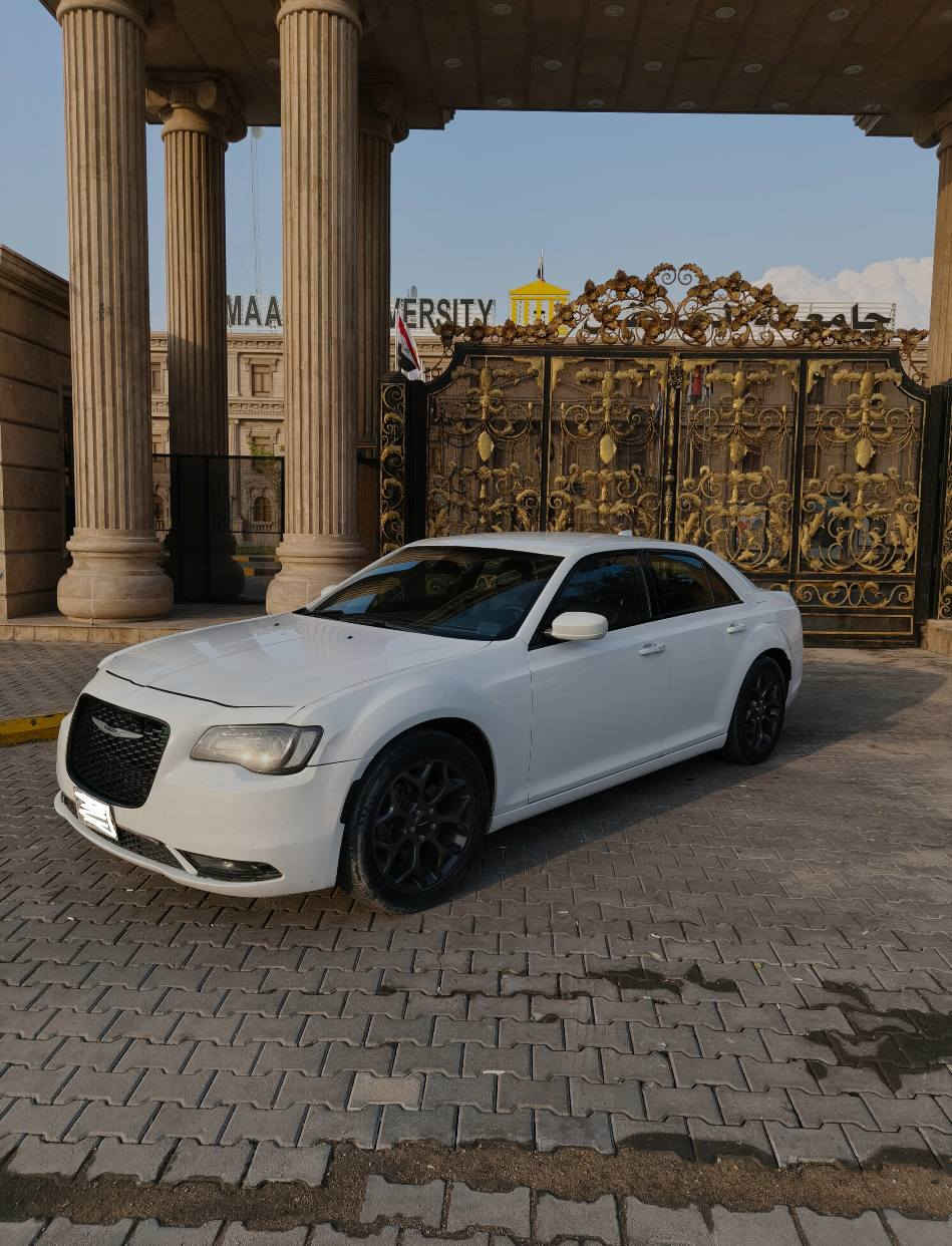 السلام عليكم
للبيع كرايسلر C300 اوباما 
2015 فور ويل رقم بغداد مميز الماني شرط التحويل 
هزه جديده 
 تدفئه تبريد كله جاهز
المواصفات/
كير ماوس 8 نمر
تشغيل عن بعد
كشنات تدفئه تبريد
كشنات كهرباء جلد 
لايت زينون عدسه
شاشه كبيره تدعم كاربلي
بصمه تشغيل وأبواب
كامرا خلفيه
ستيرن كهرباء
تبريد قطعتين
تحكم ستيرن جهتين مع مثبت سرعه
مري كهرباء
ويل18 بلادي
باقي المواصفات معروفه
بدون حادث السيارة فقط صبغ ربع البنيد و الجاملغ وبالنسبة للجنطة كلير فقط
السياره فقط ينرادلها كماليات
سعر 187$ وبيها مجال 
مكاني البصرة
*********** البصرة, العراق
