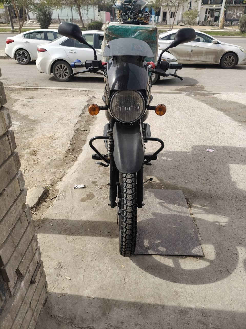 السلام عليكم شباب دراجه بوكسر للبيع
موديل 23
اللون اسود مرقم 
المكان بغداد البياع 
السعر 2.500 وبيها مجال قليل مستعجل ع البيع 
التواصل خاص او ***********
