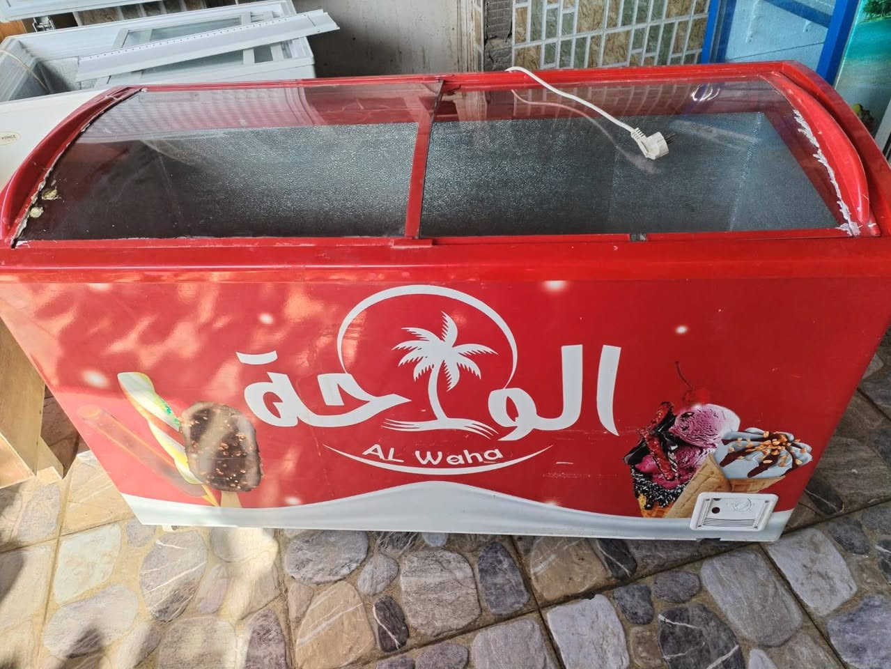 السلام عليكم 
غراض مستخدمة قليل كله شغال ونضيف
برادات عدد 5
مجمدات عدد 2
 مكينة بذور حب كامله مع الملحقات عدد 1
مبردة عدد 1
رفوف + ملحقات عدد4
ملاحظة (البيع شلع كامل مو قطعة قطعة واذا تريد قطعة وحده السعر يختلف) 
المكان القاسم_ قرب المديرية 
***********
