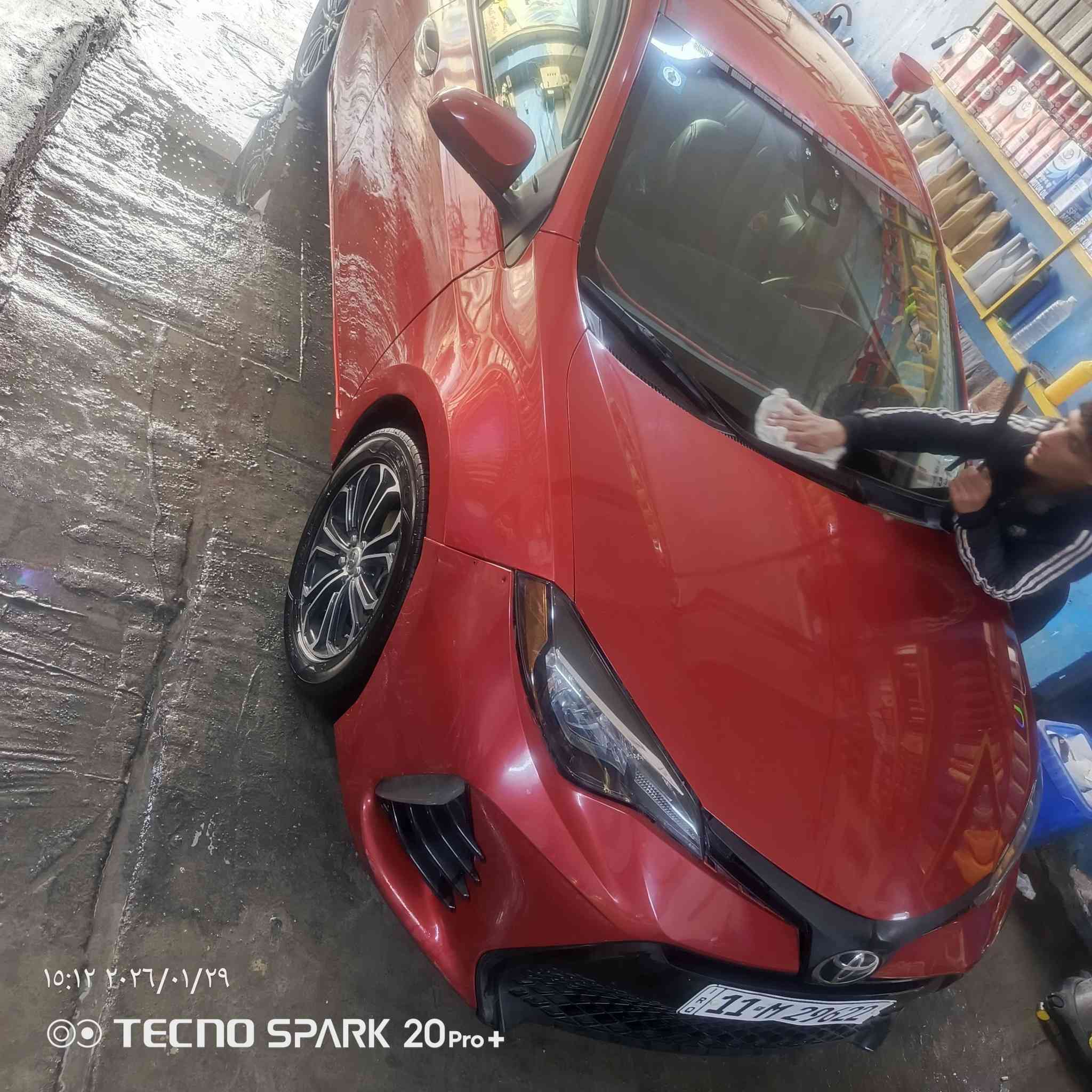 سلام عليكم البيع كورلا موديل 2019 LE سياره جديده ومامتعوبه ماشيه 77 حادثه جاملغ وبنيد وسونار جديد موجود بالمنشور شاشه وكامره وحساسات وكشنات جلد تبريد وحداديه وتخم تاير كير مكينه خير من الله سنويه لل 29 مكان السياره بغداد الشرطه الخامسه السعر 130 وبيه مجال الشراي ***********
