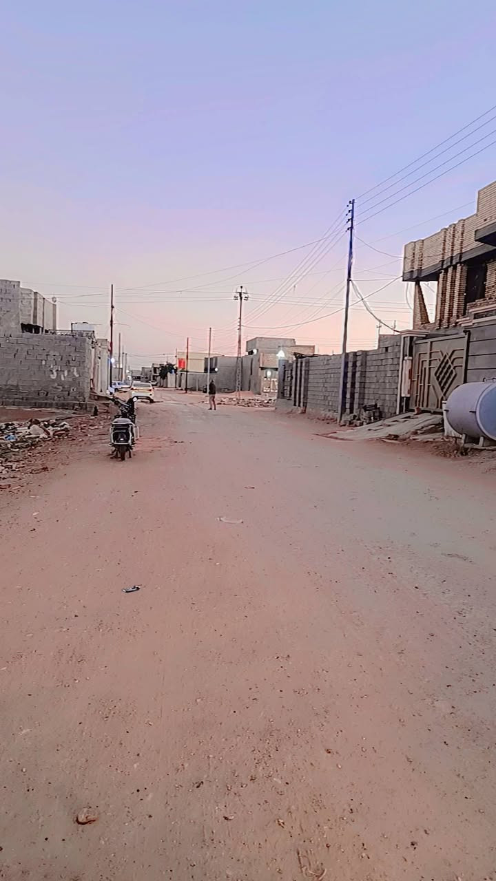 للبيع قطعة الارض في الجولان الثانيه مساحه 150متر وركن شارع 10متر 
طابو زراعي سند وتحويل مباشر 
بصف المدرسة الجولان الثانيه 
خدمات كاملة من كهرباء وماء وسكن السعر 20وبيه مجال لشراي استفسار على الرقم التالي *********** موجود واتساب
