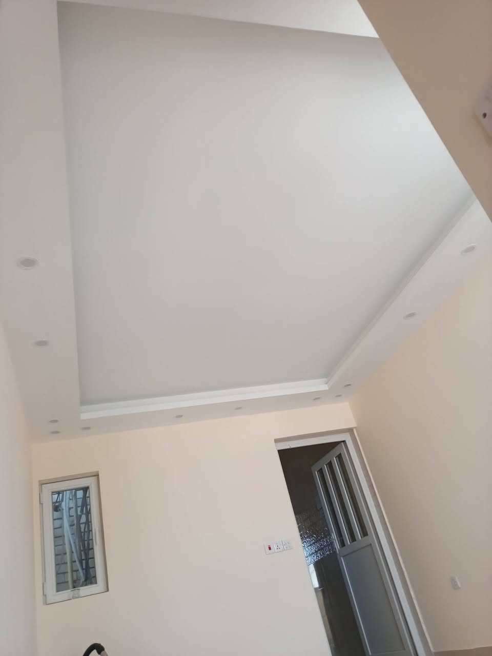 سلام عليكم 
تنفيذ جميع اعمال الحداده
#سندوج_بنل
#غرف
#جبسن_بورد
#بوردكس
اتواصل ***********
