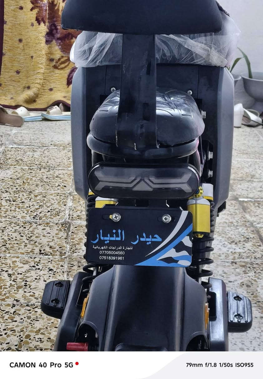 السلام عليكم
للبيع دراجة شحن R9  دراجة نظيفةجدا
المواصفات:-
1-سرعة 109 
 2-نظام الرجوع إلى الخلف(R)
3-لايت زنون مع سكن لد متغير او ثابت
4-نظام بلوتوث
5-جك كشن
 6-دسك بريك شحط
7- ويل رياضي 
8-ملف 2000Wحقيقي
 9-دبل رياضي غاز
10- سويج2
11-تايرات جبلية مع نظام تزحلق
12- اي عطل بلدراجة يظهر على شاشة الدراجة
13-لا تتأثر بلمطر او الماء القوي 
العنوان موصل ايسر حي سومر 
للإستفسار الاتصال على الرقم  ***********
بطاريات مال شركه جديدات 2026
