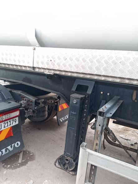 تانكي للبيع بويلر تركي شاصي دنكيرين علاك جوبلس بلادي نضيف جدن جاهز لشغل سعر 100 مكاني بصره ***********
