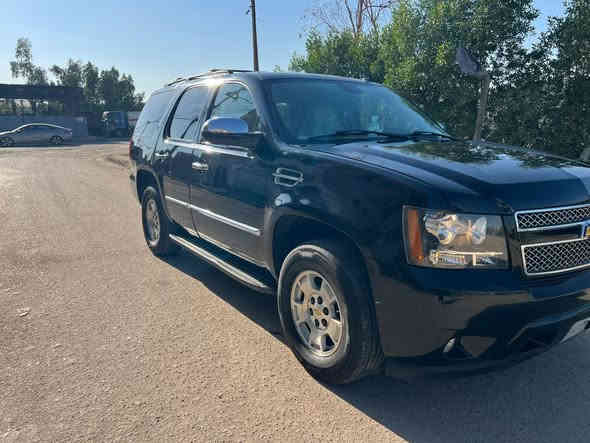 سلام عليكم  
ادوات ادوات ادوات كصة قمارة
تاهو موديل (8 )LTZ  اسود ملكي 
متومة سلميانية طبق الاصل سنوية ورقم 
السيارة جاهزة من كلشي كير مكينة 
تدفئة تبريد  حدادية مابيهة اي نص 
مكان السيارة بغداد حي اور 
السعر 88ورقة 
موبايل ***********
