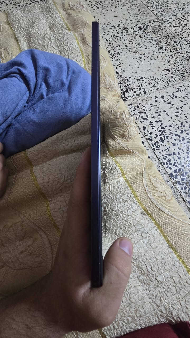 السلام عليكم
للبيع 

Tecno Megapad 10
الموصفات 
الذاكرة التخزينية: 256 جيجابايت.
​الذاكرة العشوائية (الرام): 8 +8جيجابايت.
​الكاميرا الخلفية: 13 ميجابكسل (مكتوب بجانب العدسة 13MP).
الجهاز مامفتوح 
نهائي 
سعره 200
شراي تفضل خاص 
مو شراي لاتكسر بلجهاز رجاء


**إذا كنت صاحب هذا الإعلان وتريد حذفه لأي سبب، رجاءا أرسل رسالة إلى الدعم الفني**