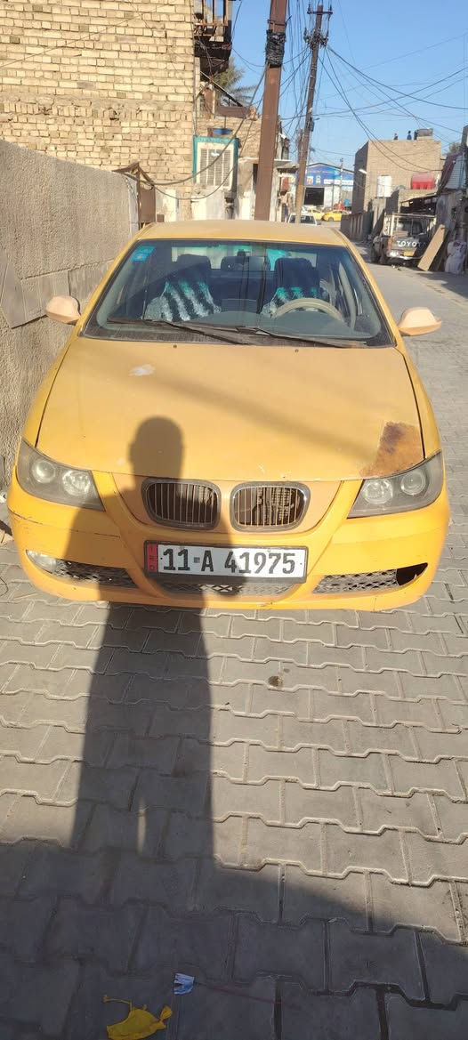 سلام عليكم ليفان موديل 2011 رقم بغداد انكليزي باسمي رقم حلو ومميز آمصفره هيئه وغرامات مشروع وطني سنويه جديده هزه جديده كير عادي مكينه كير جدد حداديه نضيفه تبريد ثلج السياره مكفوله من الضربه والصبغ والفتح سياره عوزه بس تلكيط قطع خياس بيه قليل  السعر ٤٠ وبيه مجال لشراي الاستفسار اكثر اتصل *********** الزعفرانيه
