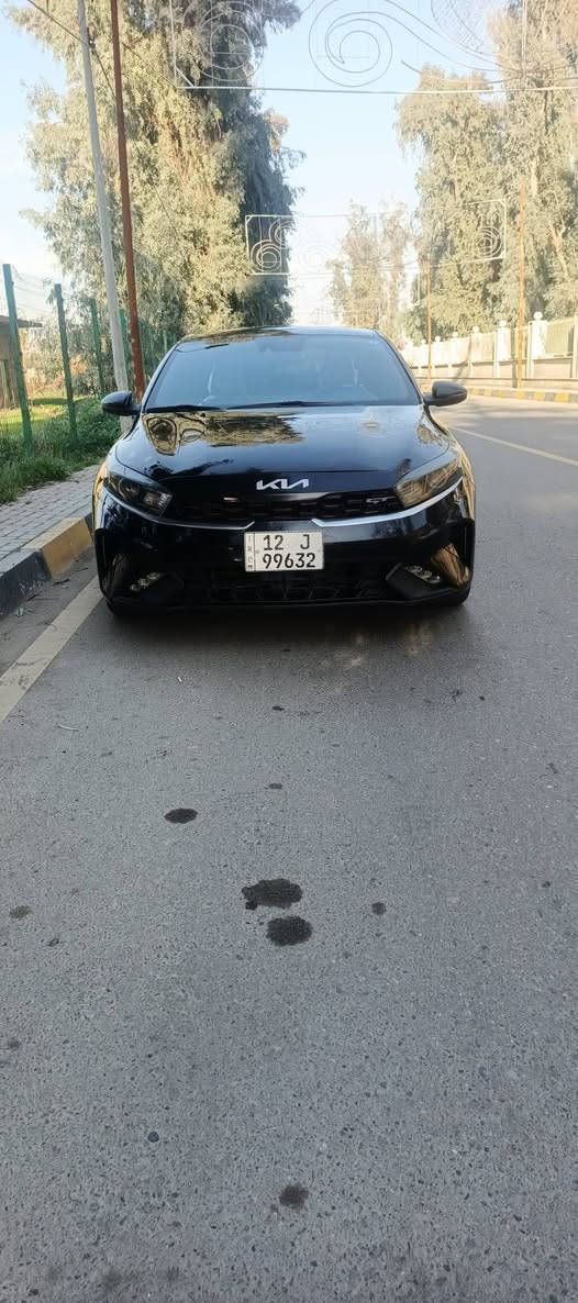 السلام عليكم . للبيع
فورتي جيتي لاين فول واحد عل واحد
موديل ٢٠٢٢
السعر ١٥٠ وبي مجال 
***********
