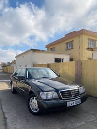 مرسيدس شبح ٣٢٠  موديل ١٩٩٣ كير ومحرك فيفي تي بشرط جديد  رقم دحوك جديد ...