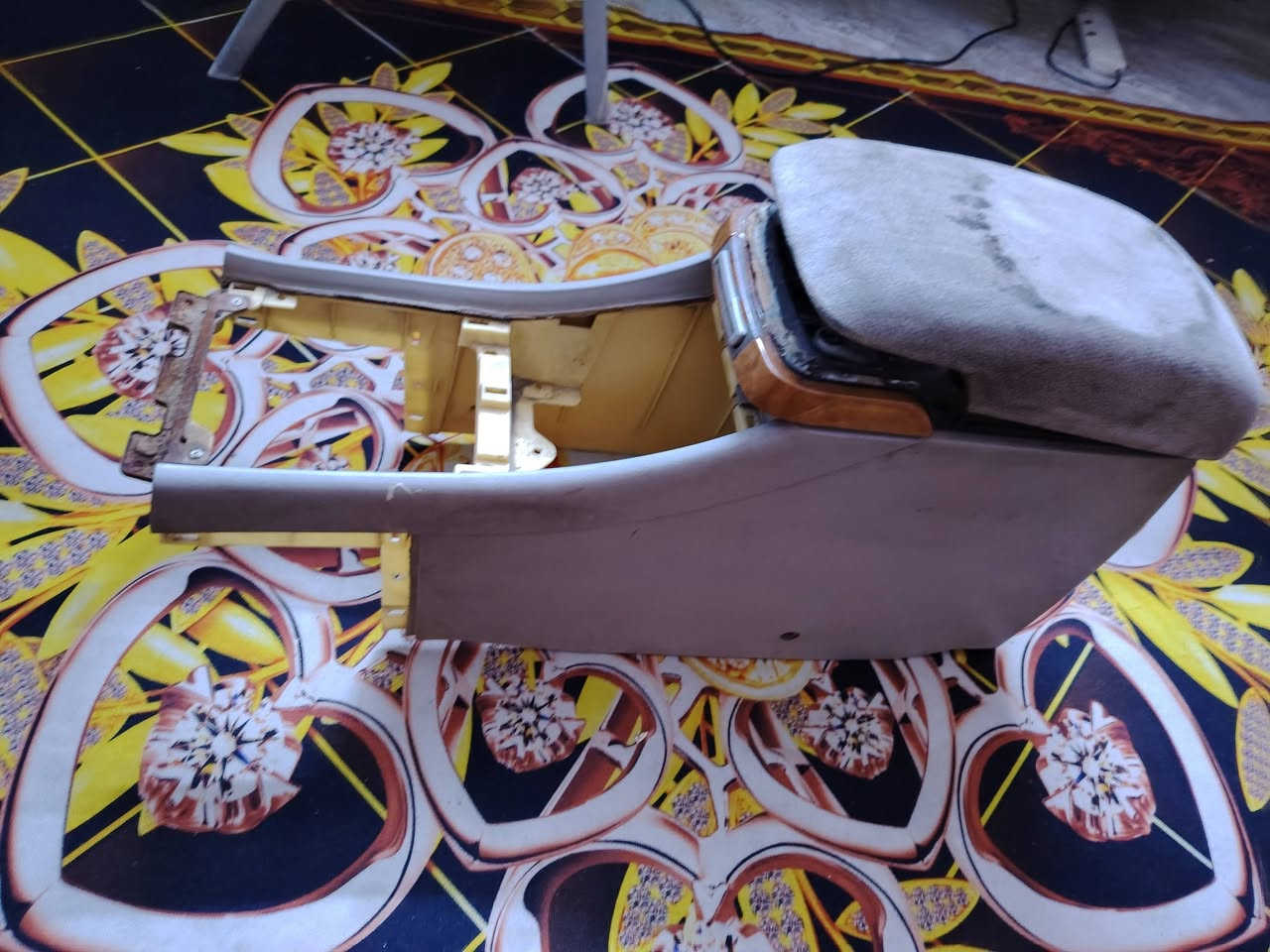 حصان كامل كيا اوبرص 2004 رقمي، الاتصال *********** بس وتساب
