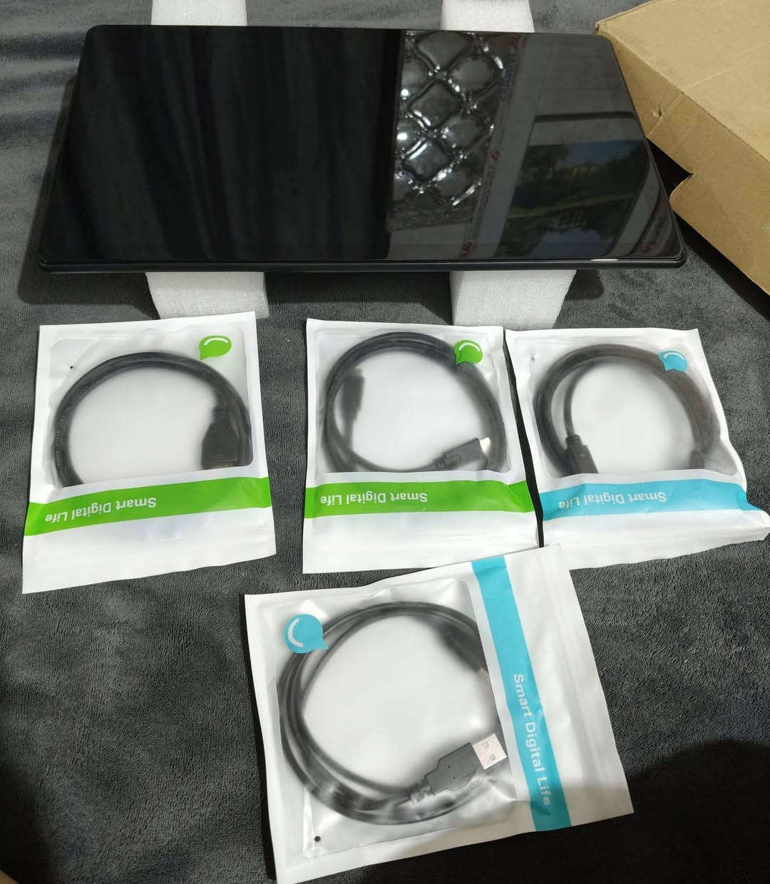 شاشه محموله تربط على لابتوب وكل الاجهزه  حجمه ماعرف شكد وياهه ملحقاته كامله اول تم 100


**إذا كنت صاحب هذا الإعلان وتريد حذفه لأي سبب، رجاءا أرسل رسالة إلى الدعم الفني**