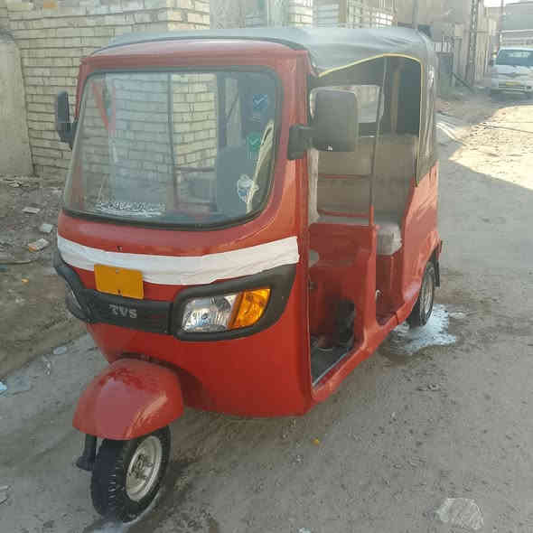 سلام عليكم تكتك 18 مكينه كير اكسل تخم تاير دوشمه لايتات زنون تكتك اي نقص ما بيه كامله كبل الشارع أوراق كامله تكتك معمره صبغ عام سعر 2600مكان بياع شرطه خامسه لاستفسار ***********
