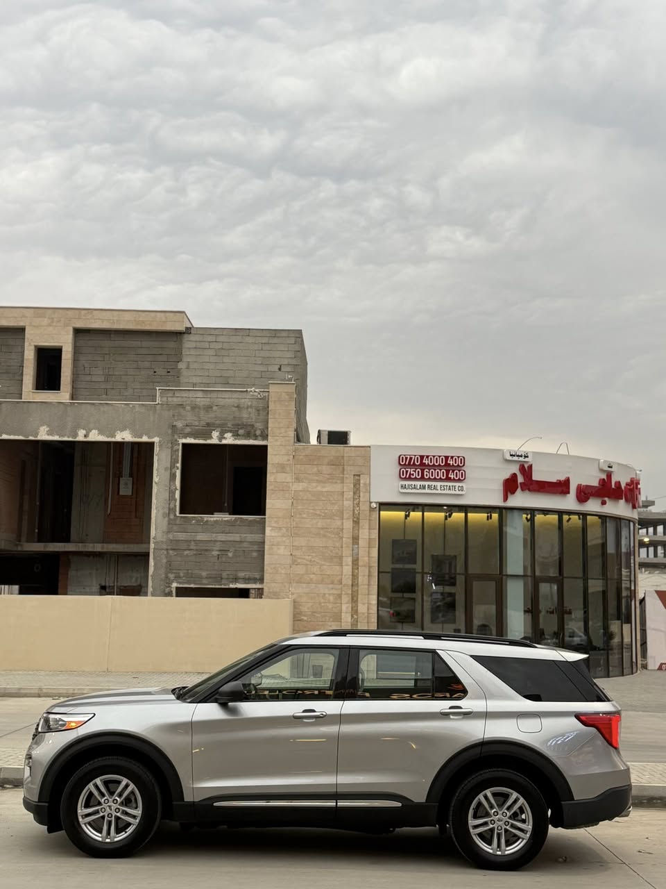 السلام  عليكم ورحمة الله وبركاته 

‏‎‏‎       ——— لـلـبـيع  ———

‏‎‏‎فورد اكسبلورر       —  Ford Explorer

‏‎‏‎وراد أمريكي.     —  بدون ايرباك 

‏‎‏‎الموديل           — 2023

فئة.                 — XLT /4WD 

حجم المكينه   — V4/2300T

‏‎‏‎اللون               — فضي  

‏‎‏‎المسافه المقطوعه — 42.000 

‏‎‏‎حاله السياره. — صبغ الجاملغ الخلفي + قبغ مبدل بلادي  

‏‎‏‎المواصفات 
‏‎‏‎- بصمة تشغيل 
‏‎‏‎- بصمة أبواب 
‏‎‏‎-تشغيل عن بعد 
‏‎‏‎-ترحيب عند الاقتراب 
‏‎‏‎-كشنات جلد 
‏‎‏‎- رادار جانبي 
‏‎‏‎-رادار امامي 
‏‎- رادار خلفي 
‏‎‏‎- شاشه كبيره تدعم نظام الأبل كار باي ونظام الاندرويد 
‏‎-تدفئة ستيرن 
‏‎-گير ماوس 
‏‎-دبل اكسل 
‏‎-اوتو هولد 
‏‎-اوتو ستوب 
‏‎-هندبريك بصمه 
‏‎-٧وضعيات قياده 
‏‎‏‎-كشنات تدفئة 
‏‎‏‎- ستيرن بحركه كهربائيه 
‏‎‏‎- تبريد مركزي 
‏‎‏‎- بگ لايت LED 
‏‎-صندوق كهربائي 
‏‎-كشنات VIP ( منفصل )
‏‎‏‎- كود باب 
‏‎‏‎-كرسي السايق والراكب بحركه كهربائيه
‏‎‏‎-تحكم ستيرن جهتين 
‏‎‏‎-تحديد سرعه 
‏‎‏‎-مانع انزلاق 
‏‎‏‎-ليد نهاري
‏‎‏‎-كامره خلفيه دواره 
‏‎‏‎باقي المواصفات المعروفه 

‏‎‏‎السعر            — اكتب تم ويوصلك السعر مباشر 

‏‎‏‎رقم السياره    — أربيل  

‏‎‏‎موقع  السياره — السليمانية 

‏‎‏‎للأستفسار.     — *********** - ***********
