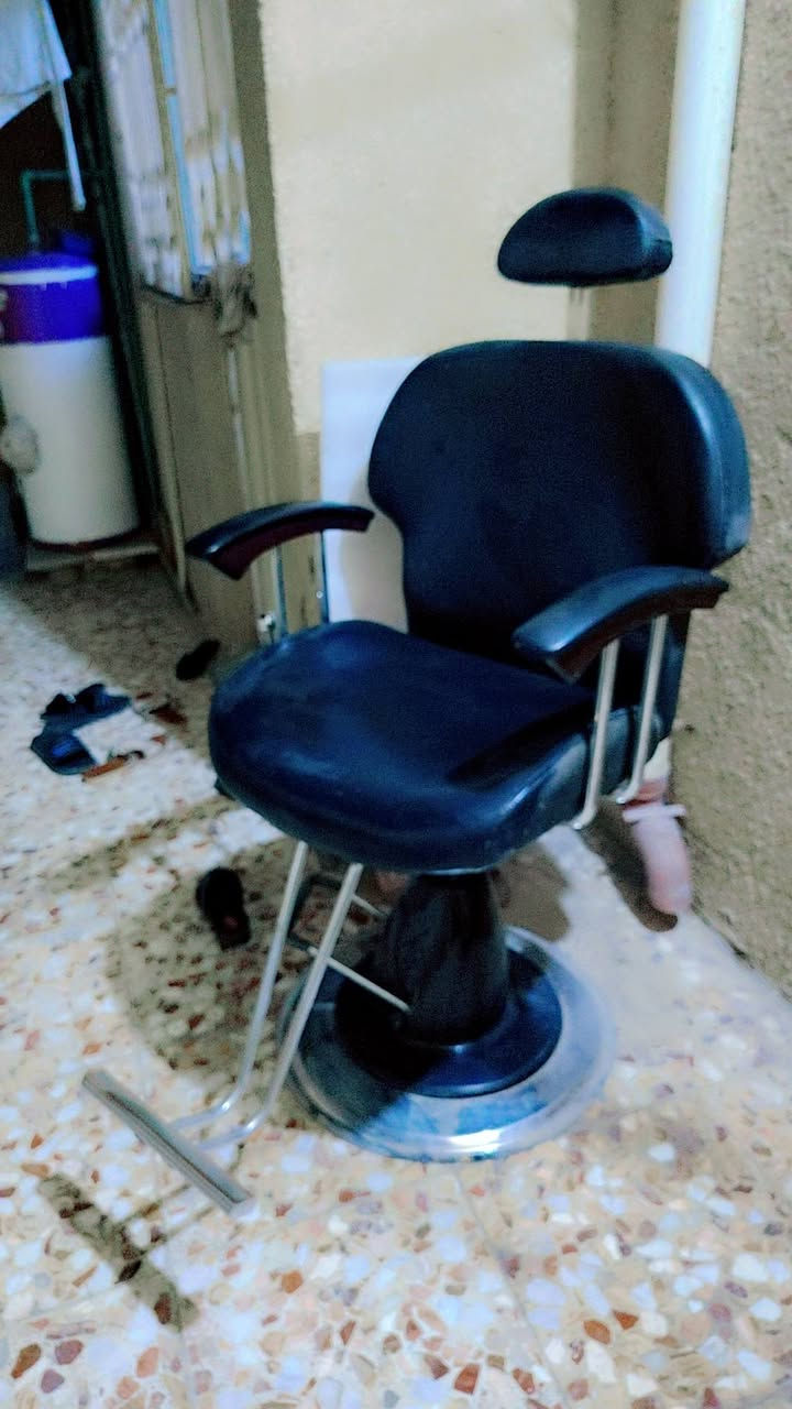 كرسي حلاقه جديد مستعمل شي بصيط جدا للبيع اقل من نص السعر ١٢٥ بيع مستعجل كربلاء حي التحدي
***********
