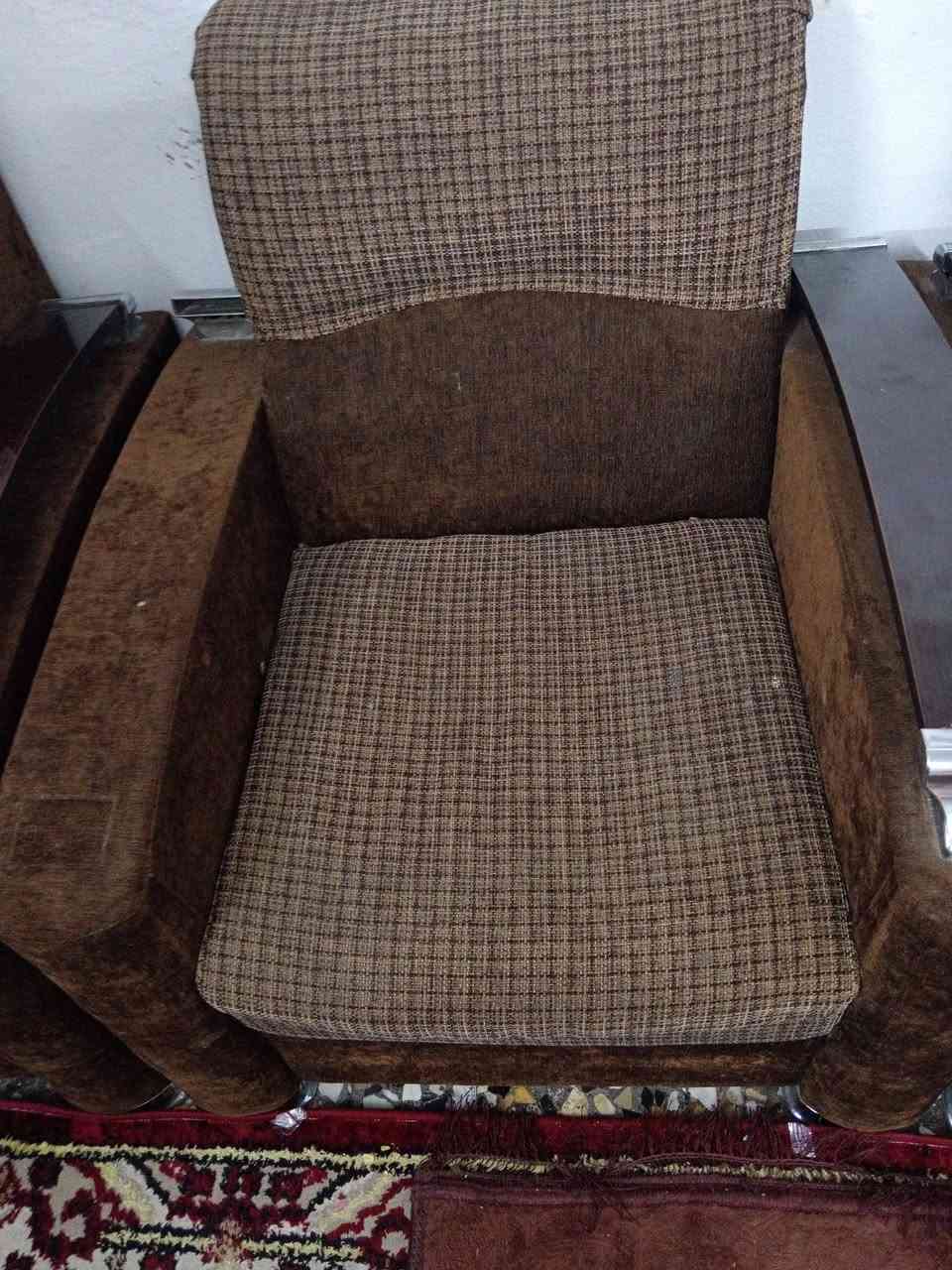 تخم قنفات 8 مقاعد السعر 90 لتواصل ***********
