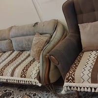 كنب • للبيع