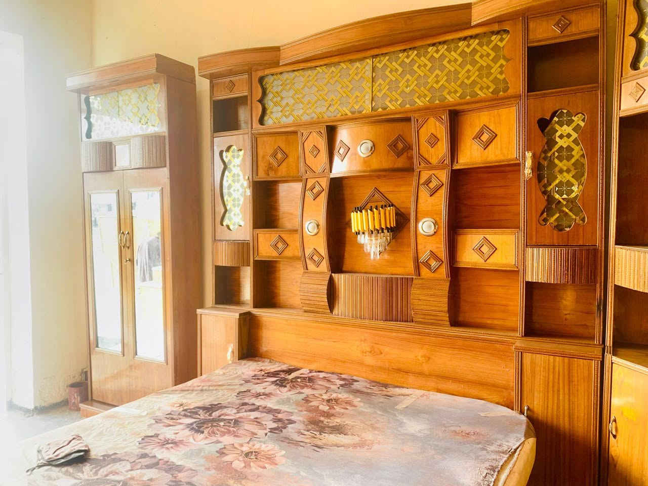 من رخصة الادمن 
توجد غرف نوم خشب عراقي درجه اولى عدد ٣ هودج فر 
كنتور ٣ بوب 
كنتور ٤ بوب  
أسعار مناسبة 
العنوان الكرابله مقابيل دائرة ناحية الكرابله (قرب صيدليه سامي نكه) 
للاستفسار الاتصال على الارقام 
***********
***********
