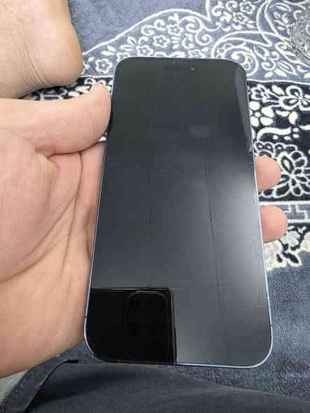 ئایفۆن چواردە پڕۆ ماکس
شتی جوانو  ماقوول
١٢٨ گێگاو یەک سیمو ئیسیم
شاشەی کەمێ وردە شوختی هەیە
بەشەرتی نەکراوەو دەست کاری نەکراو 
ڕێــژەی پــاتری  ٨٨ ی هەقیقی
بەس مۆبایلەکەیەو هیچی لەگەڵ نییە
تەنها پشتەکەی ئەو درزانەی هەیەو
پشتێکیشی لەگەڵە بەس گۆڕینی ماوە
نــرخی ٥٢٥  دۆلارو مــەجالێکی زۆر کەم
گۆڕینەوەو گەیاندن هەیە
***********  ـــ ڤایبەر وەتس ئەپ
  ***********  ـــ السليمانية
