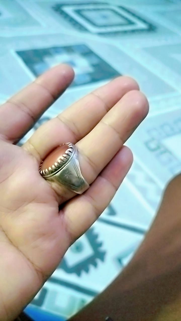 محبس فضه عقيق  يماني حجر اصلي فضه 925 الشراي يجي خاص


**إذا كنت صاحب هذا الإعلان وتريد حذفه لأي سبب، رجاءا أرسل رسالة إلى الدعم الفني**