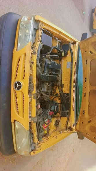 سايبه 2012 مصفره هيئه وغرامات سياره ب اسمي بيها شغلات بسيط گير ومحرك بعدهن بلضمان مكاني بسمايه مجمع الإحسان سعرها 27وبيها مجال بسيط ***********
