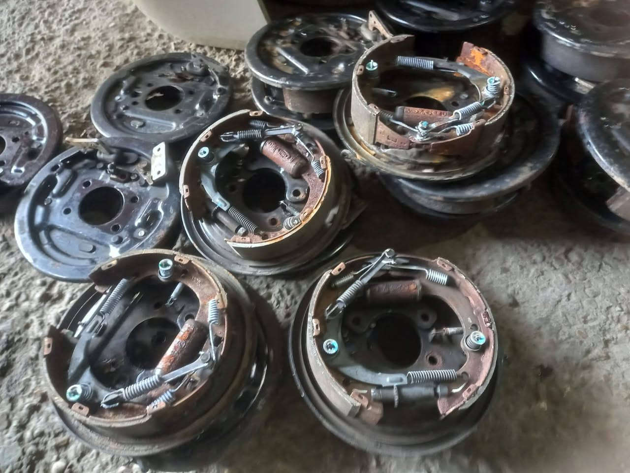 طبلة ويل خلفي بنكو 3/مسكر/ 2700/4000
محل حيدر الدبي 
بغداد كسرة وعطش 
***********
***********
خدمة توصيل بغداد 
وجميع المحافظات
