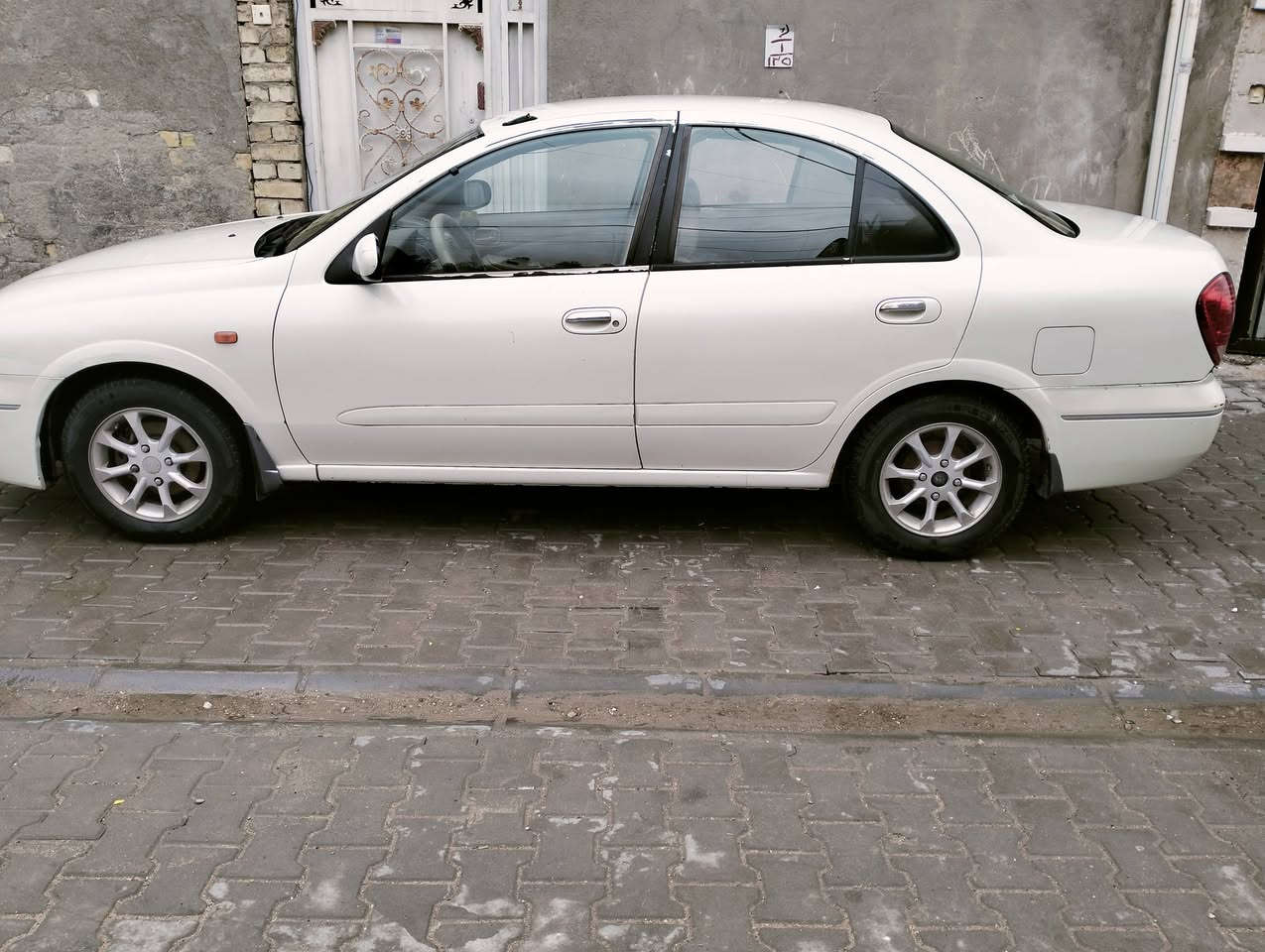 نيسان سني 2008
محرك اسود
تخم تاير
جام كهرباء 
بغداد
السعر 90$
***********
