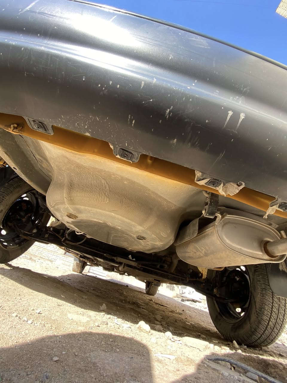 السلام عليكم للبيع سايبا ٢٣ سياره مكفوله عدا نص الباب ونص الجاملغ بارد فقط سياره بأسمي ماشيه ٥٢ 
السعر (65) وقابل للتفاوض
***********
