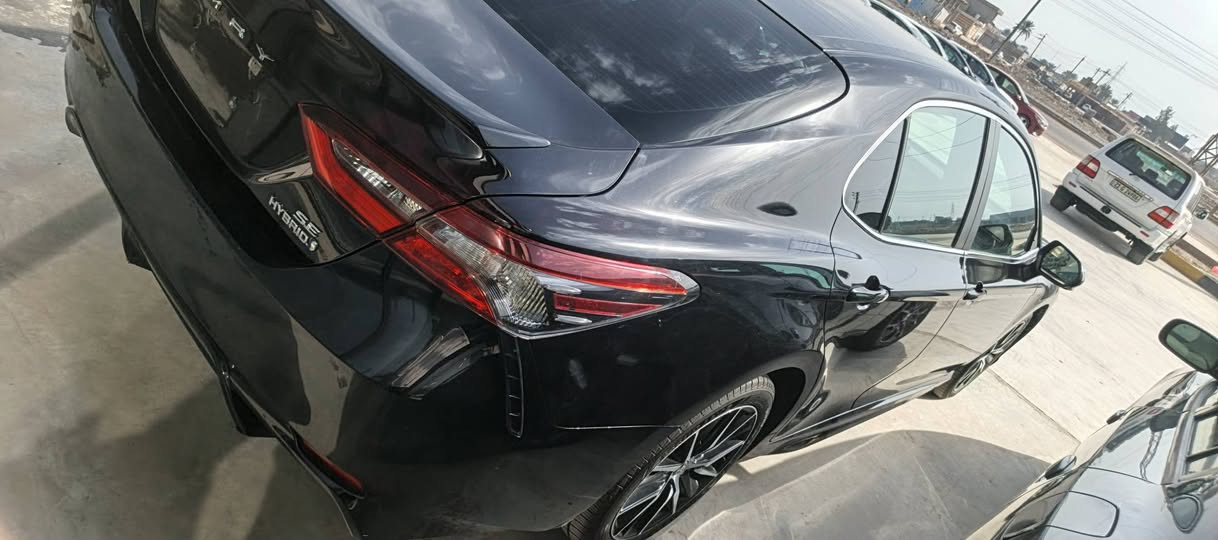 السلام عليكم صلو على نبي محمد على الي محمد 🤍
كامري موديل2024
هايبرد وبانزين محرك S 
مرقم بغداد  كشنات تدفئة تبريد رادار امامي وخلفي كامرة  تحكمات ستيرن بصمة حساسات فول مواصفات سيارة واحد على واحد بل واقع احلة من صور 
سيارة كلين شخط ما مشخوطة تجي وتشوفهة 
هاتف📞 ***********
مكان ديالى بعقوية مقابيل صناعة الثالثة
