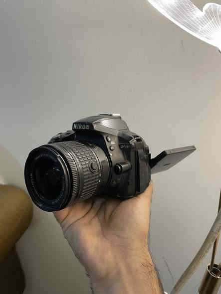 NIKON 5300 

الملحقات
شاحنه
بطارية
عدسه (55.18) اوتو فوكس 
بلوتوث 
واي فاي 

المكان بغداد المنصور

للاستفسار اكثر التواصل عبر الخاص او الاتصال ***********
