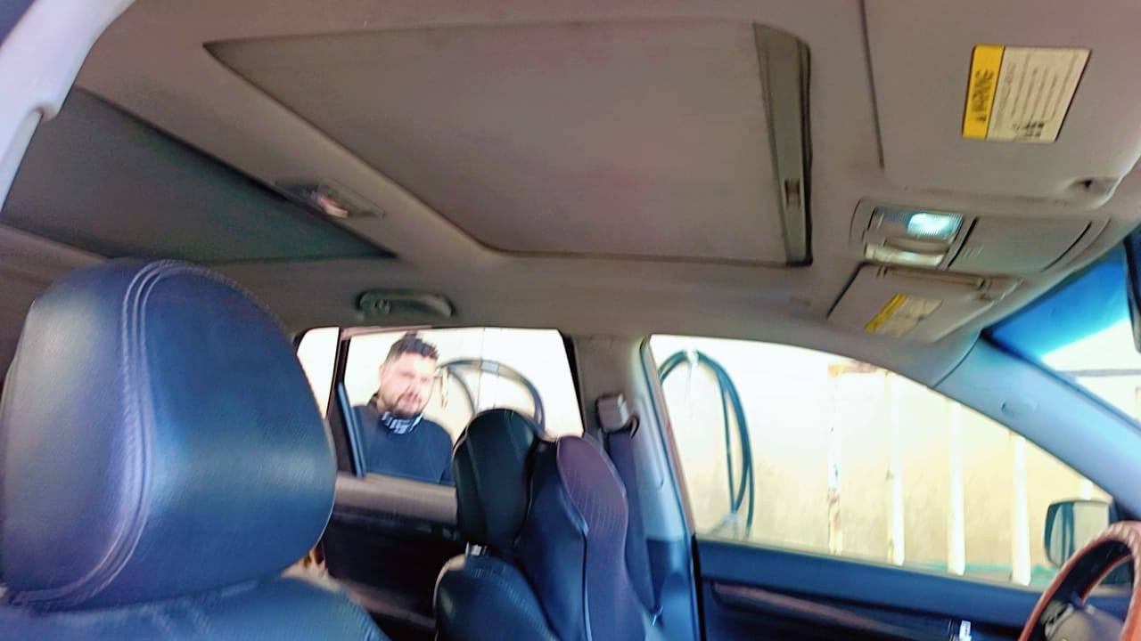 السلام عليكم
‏كيا سورنتو موديل 2012 وارد أمريكي جاملغ وبنيد مصبوغات دون دواخل السياره فول
‏مواصفات محرك 6 سلندر 3500  عدد الركاب 7 تبريد 3 قطع كشنين كهرباء حساس خلفي شاشة كامره تحكم جهتين مري قلاب داخل صاج ملكي داخل بيجي  أشاره بالمرايه كشاف كشنات تدفئة تبريد حتى الستيرن تدفئه بنوراما  وبعد بيها مواصفات السياره جاهزه فول الفول بيها بارد قليل بقبق الجنطه دون صبغ
‏كير محرك حاويه قبل شهرين شأنها
‏حدادية جدد تبريد ثلج تخم تاير جديد مكفوله من شاصي ولغد وحوض رقم إنكليزي بغداد تحويل مباشر رايدها ب 140 ورقه بيه مجال للشراي
‏مكانها نجف  
‏***********
