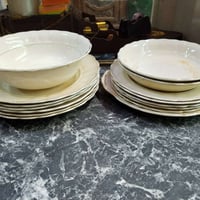 ٢٧ ماعون • بورسلان فينتاج • غريندلي