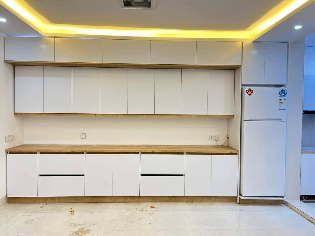 هه راج هه راج كه وانته ريكي 3مه تره مخسله كه شي مه ترو نيو به 550هه زاره ره نكوديزائين به خواستي كريار خويه تي بو زا نياري زياتر بيوه نديمان بيوه بكه ن *********** واتسئاب فايبه ريشي له سه ره گه ياند مان هه يه بو سه رجه م شاره كان ***********
