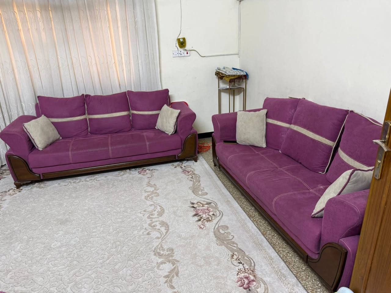 اغراض بيت للبيع اخت الجديدة
- ميز طعام 150,000

- تخم 10 مقاعد ب 150,000

- براد ماء ب 50 الف

- سبلت توسوت الاصلي طن ونص ب 475,000

- سبلت توسوت الاصلي ب 550,000

- مكتبة تصلح رفوف ايضا ب 50 الف

- صوبة زيتية ب 30 الف

- سشوار ماركة ب 45 الف

- فرشة ب 50 الف

- زولية 4*5 بريلينت السعر 50 الف

- زولية بريلينت 2*3 عالية الجودة ب 75 الف

- مدة 1*6 ب 25 الف

- مكنسة كهربائية باناسونك الاصلي ب 50 الف

- جرباية اطفال ب 200 الف مع ملحقاتها

- دولاب HDF عالي الجودة ب 75 الف

- كرسي اطفال ب 25 الف

- بردات أخياط المتر المربع ع 15 الف

المكان الدورة شارع 60 

للاستفسار المراسلة خاص


**إذا كنت صاحب هذا الإعلان وتريد حذفه لأي سبب، رجاءا أرسل رسالة إلى الدعم الفني**