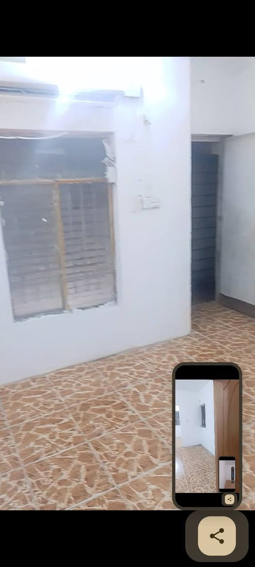 مشتمل للأيجار طابق ثاني في حي الثوره يحتوي على غرفه كبيره واستقبال ومطبخ وصحيات وبلكون للأستفسار الاتصال على *********** عمارة, ميسان
