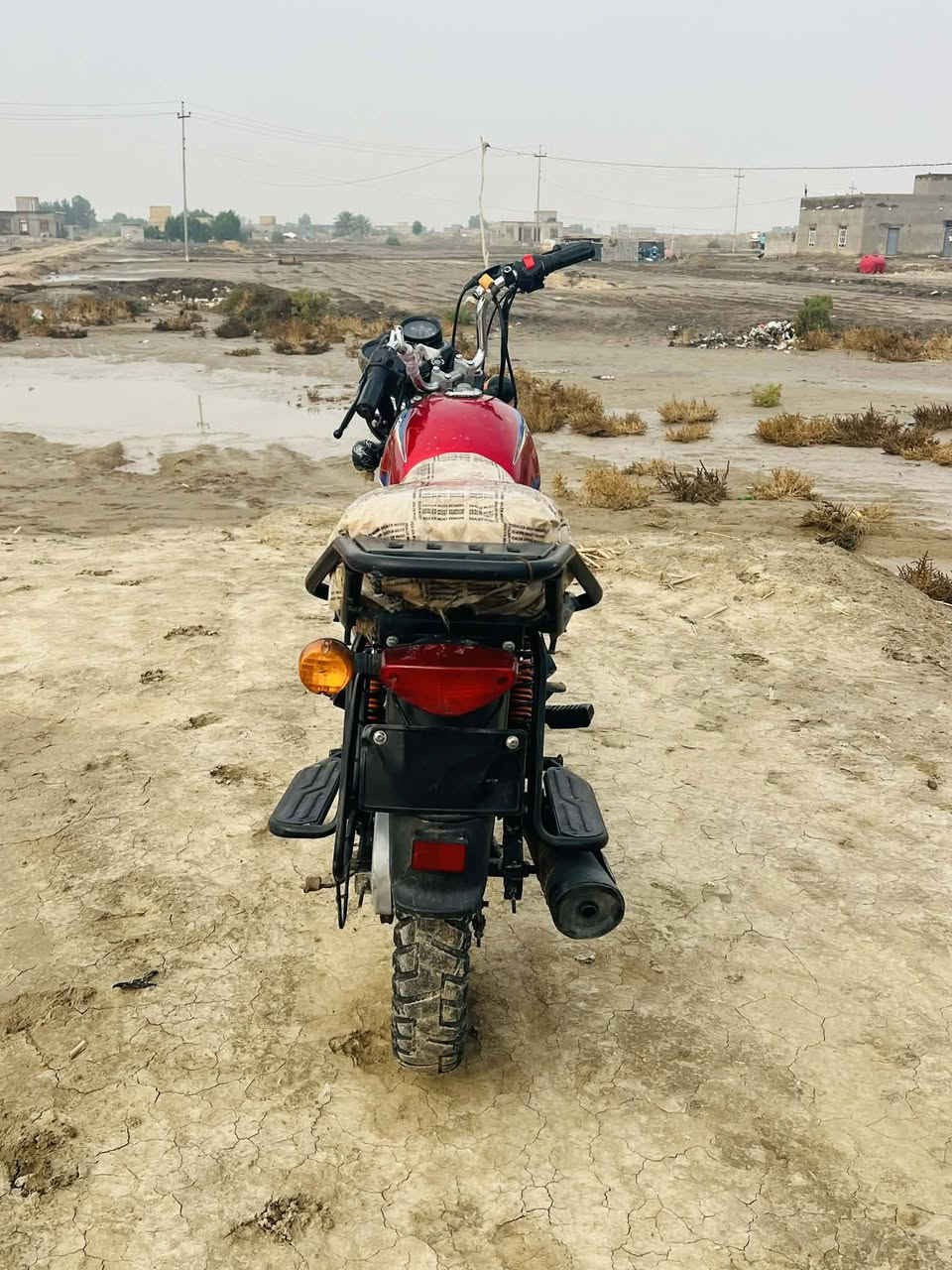 دراجه للبيع بوكسر كلك السعر خاص متواجد ماسنجر او مخابره رقم ***********
