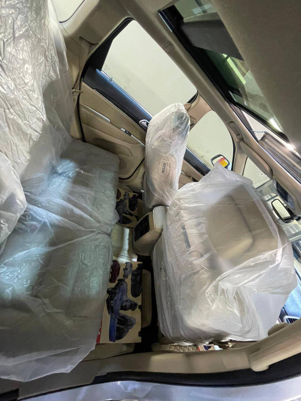 السلام عليكم جيب لاريدو وارد امريكي سيارة كلين وحلوة ونضيفة فول مواصفات للبيع شراي يل***********
