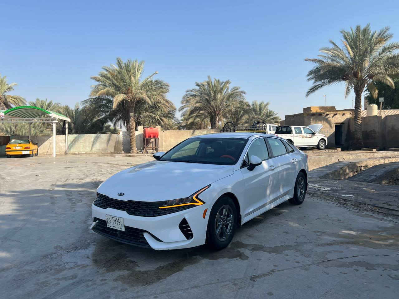 السلام عليكم
كي فايف موديل ٢٠٢١ أمريكي مكينه ١٦٠٠ تيربو رقم بغداد حره مواصفات فول عدا البنراما حادث سياره سطحي بدون دواخل بجم كبس سياره جاهزه تخم تاير جديد كير مكينه مكفولات..
مكاني بالديوانية
١٦٠ وبيهه مجال للشراي 
***********
