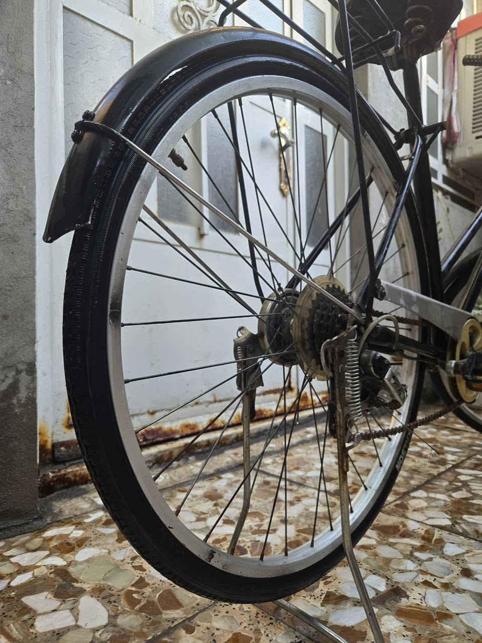 السلام عليكم بايسكل للبيع قيم واخذ لتكسر بالسعر مكاني بغداد جكوك
*********** واتساب
