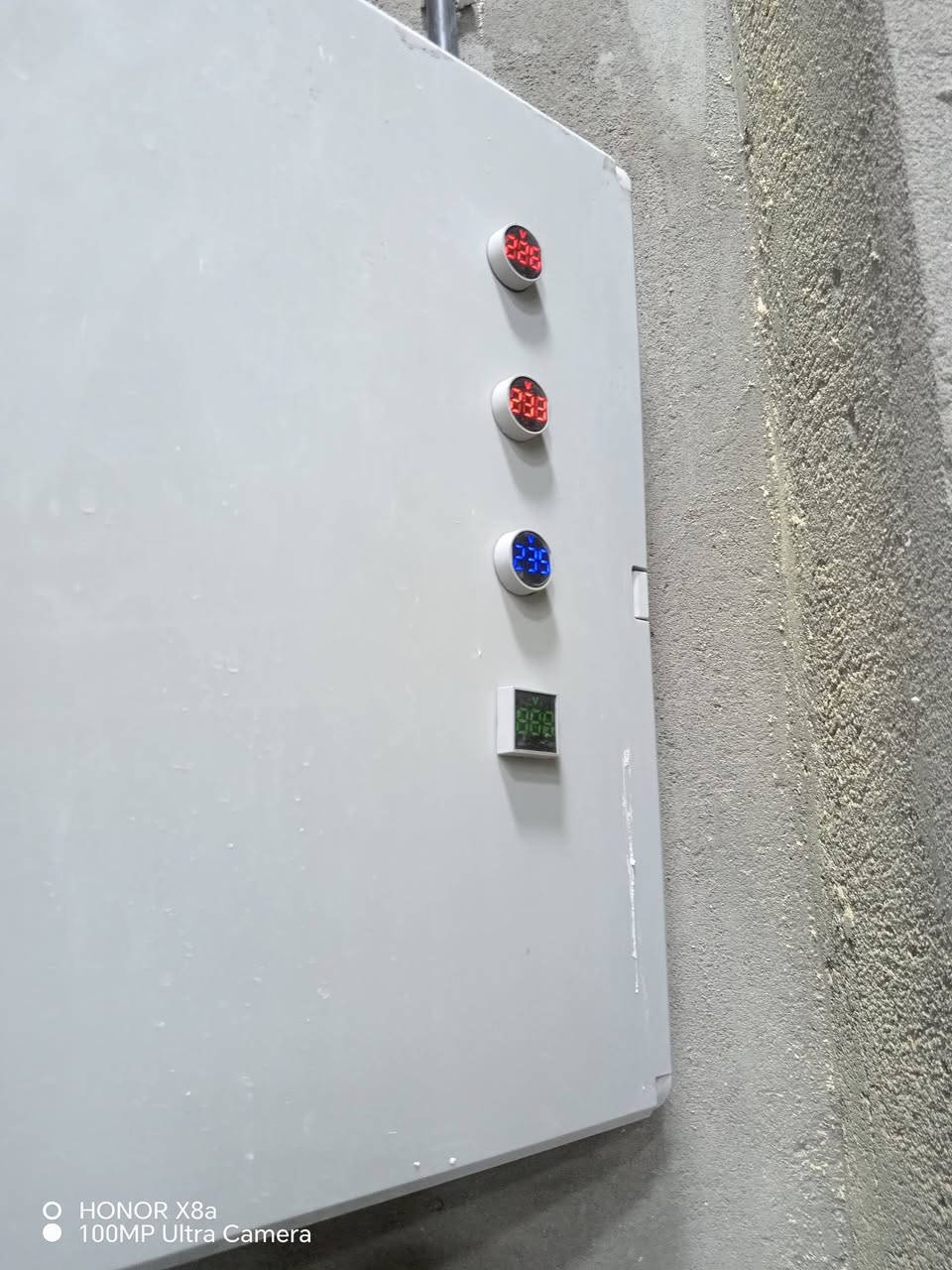 تاسيسات النور الكهربائية
لتأسيس الدور والبنيات
بوري سيمنس
عمل لوحات السيطرة
كادر عمل متكامل
حفر كوسره وتثبيت البوكسات كبان ليزري
شغل بوتلس للاسلاك وترامل للكيبلات
اسعارنا تنافسية 
مراسلة الصفحة أو الاتصال على الرقم ***********
