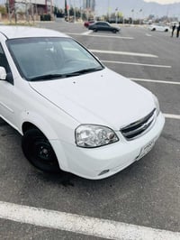 أوبترا LS • ٢٠١٠ • استيراد أمريكي