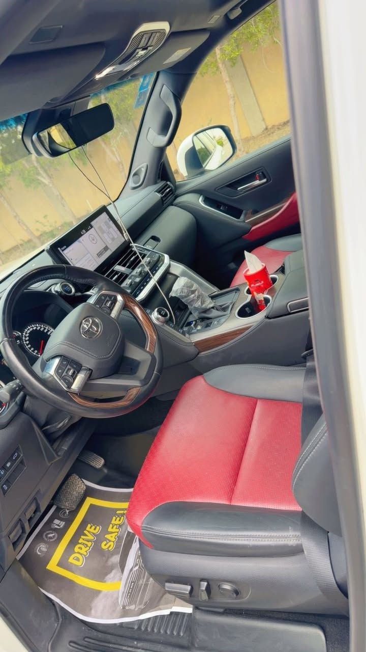 لاندكروز 2024 توين تيربو
مكفوله كفاله عامه داخل احمر سنويه بأسمي معروفه مواصفات التوين تيربوو سياره عل وضع شركه بعدها استلام زيروً
عنوان سياره بغداد الاعضميه ..
السعر ...735... بيع فقط 
***********
