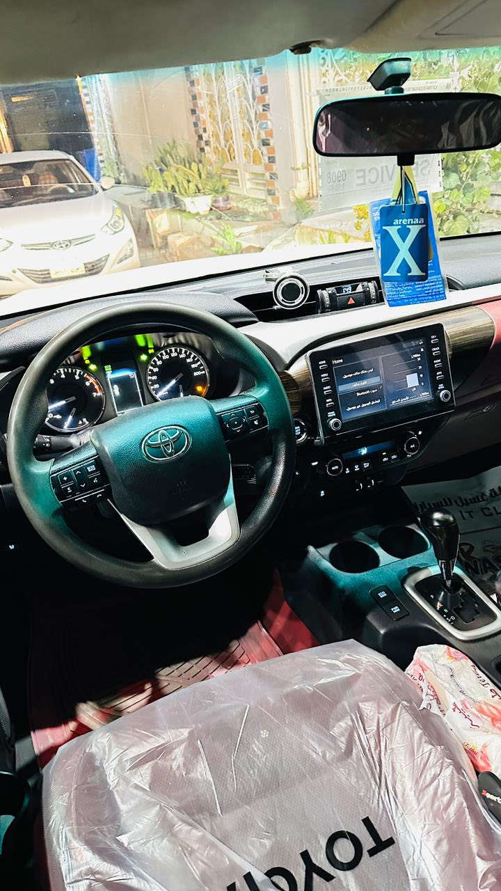 السلام عليكم ورحمة الله وبركاته 
سعر بلاش بلاش مال بيع٢٨٠ 
 رقم شمالي اربيل  انكليزي 
تويوتا هايلوكس شركة ساز
الموديل  ٢٠٢١
الموصفات 
كير اوتماتيك
فور ويل اربعه سرندر
شاشة كبيرة 
بصمة تشغيل وابواب 
داخل احمر 
كاميرا خلفي 
ويل اسود
اشارة بالمرايا
تحكم استيرن 
كشنات تبريد
السيارة مكفولة عدا بارد بصيط سونار مع الصور
كير محرك لوك برغي مامفتوح بيه 
وكل اوراقها جديده وشرط التحويل 
السعر ٢٨٠$$$$$ 
مكاني نجف حي المكرمة متواجد واتساب فيس ***********
