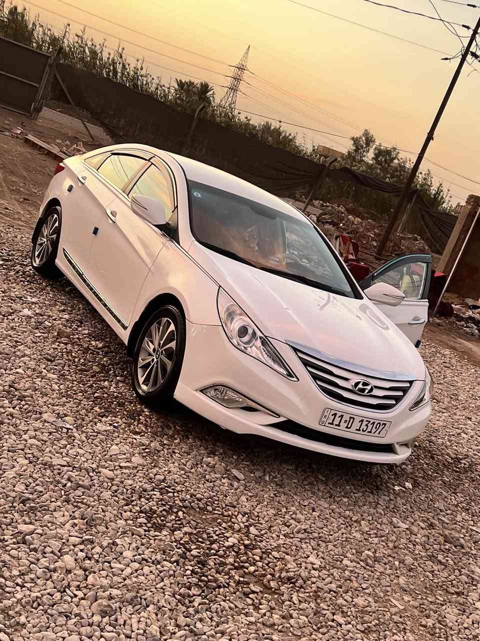 متاح سوناتا
2015
خليجي كفاله عامه 
فول موصفات من عده البصمه والفتحه 
سياره خير من الله حداديه محرك كير تخم تاير كفاله

الاستفسارات 
***********
