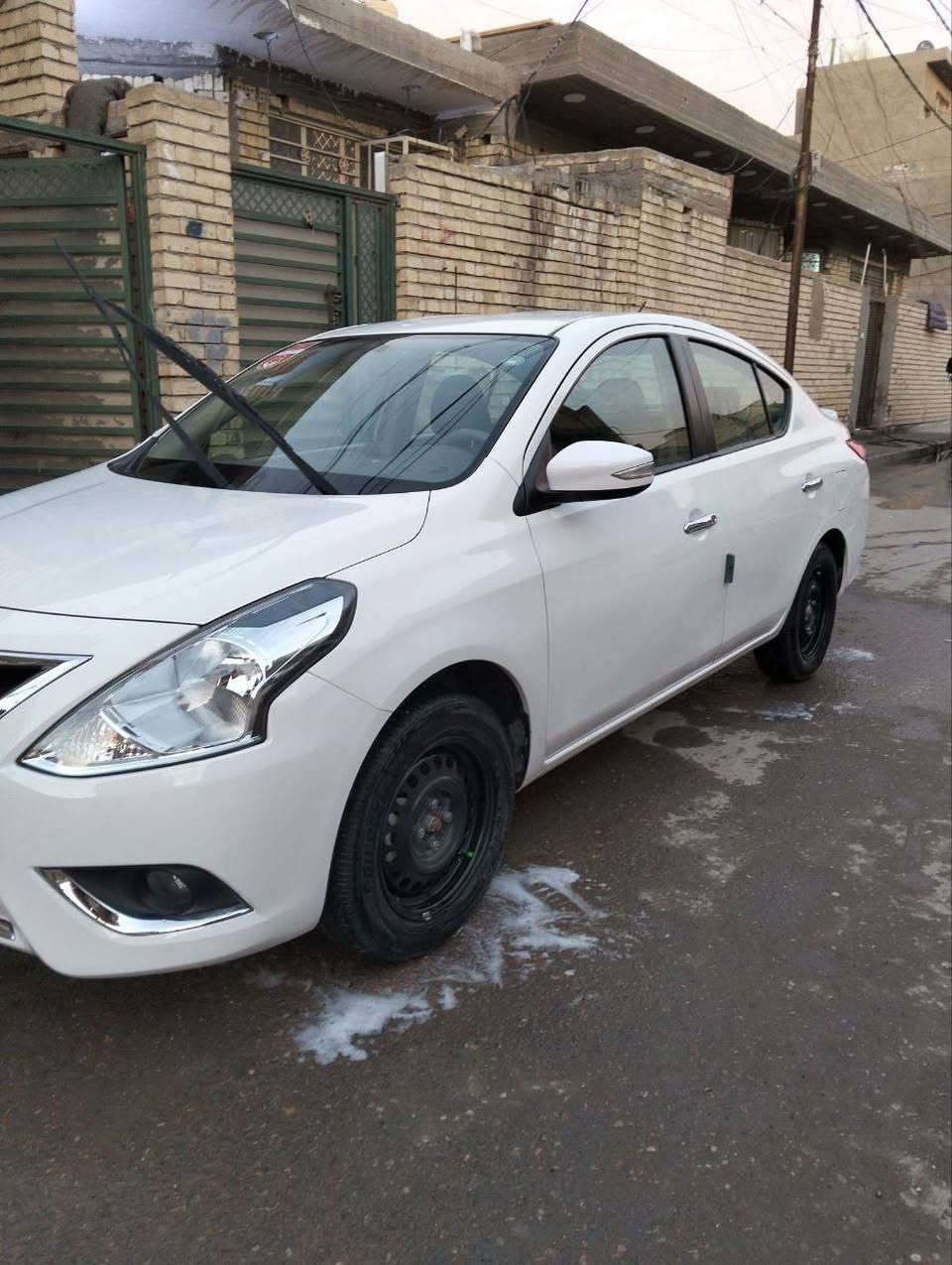السلام عليكم
نيسان سني 2025 مصري 
رقم اربيل 
بعدها داخلة بالضمان ٣سنوات 
ماشيه ٣٦ الف كير محرك كفاله
بيها مكانين بارد  شغل درجه اولى 
 سياره جاهزه 
للبيع فقط السعر 129 ورقه وبيها مجال مكاني بغداد حي البتول  
*********** 
 ( واتس اب ايضا الخاص مغلق)
