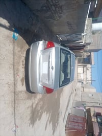 اسبكتره • ١٦٠٠ • بدون دواخل