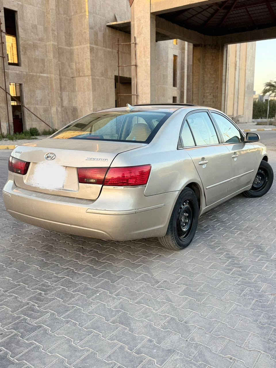 للبيع سوناتا موديل  2010  /ادوات
عليه رقم+سنويه اربيل/كص جنطه بانزين 
السياره فــوول فتحة 1/1  وصوره كدامك
جديده بمعنى الكلام 
كير،مكينه 4 سلندر ،حداديه،تبريد،كله شرط جديد
للاستفسار ☎️ المكان نجف  ***********. السعر  45
