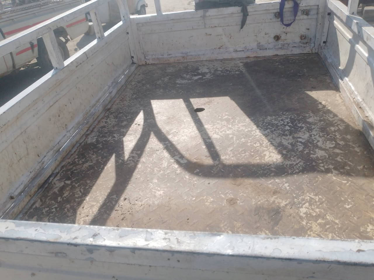 ستوته البيت مودل 15 شهر 11 رقم سنونه للثمانيه وعشرين تواير جدد وبدي نضيف ومحرك نضيف كل غراض الستوته نضيفه اتصل على هذا الرقم ***********
