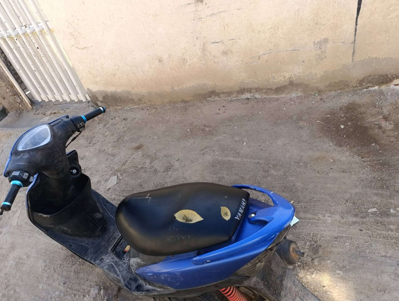 سلام عليكم ماكس عدله البيع ابلاديه كلشي بيه شغال
ختم واحد مكفوله كفاله عامه دراجه مال جناي 
وشراي بيه خير دلل  
الرقم ***********
