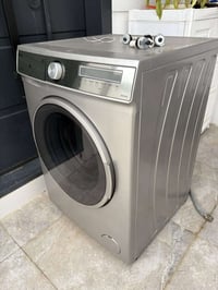 غسالة vestel اوتوماتيكي  بيها عطل الصليب يحتاج تبديل  السعر ٦٠ الف ٠٧٧...